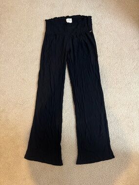 Black Light Weight Gauze Wide-Leg Smocked Waist Pants - Women